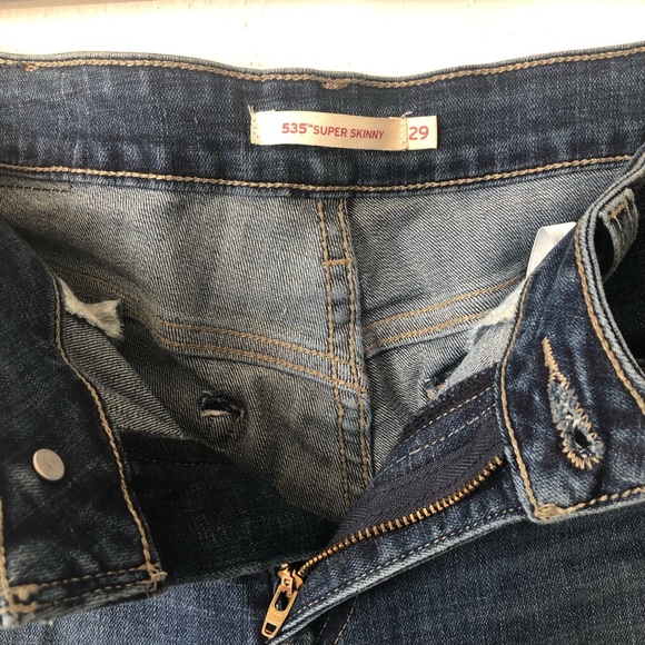 LEVI’S 💕 - Picture 3 of 3